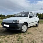 Renault Clio 1 RN blanche, véhicule disponible à la vente à Automobile Majordome