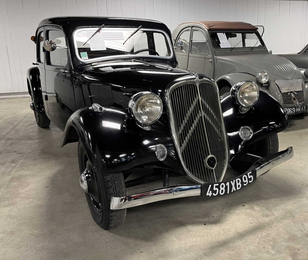 Citroën Traction avant 7C noire de 1935 vendue 23900€